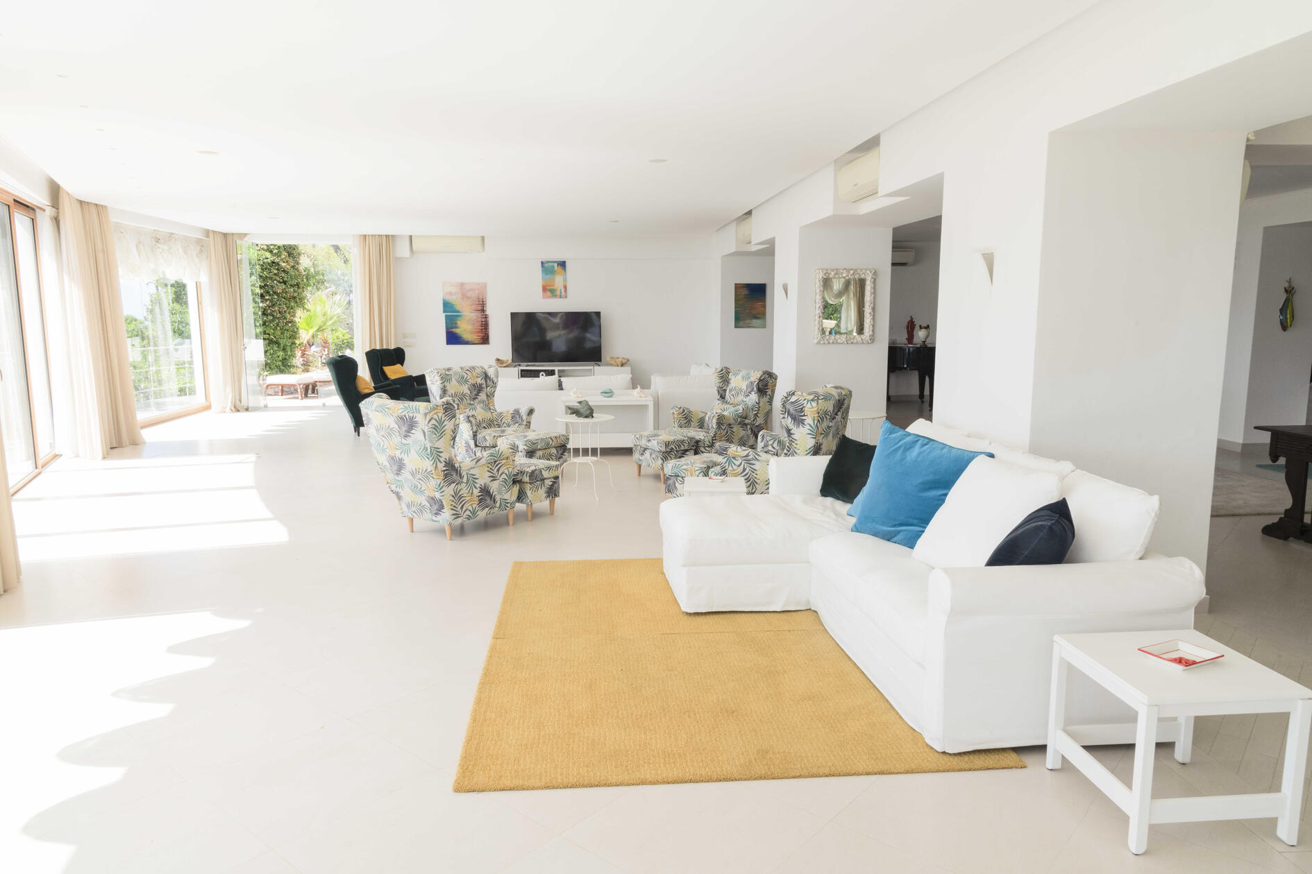 saloon salone la canostra capri